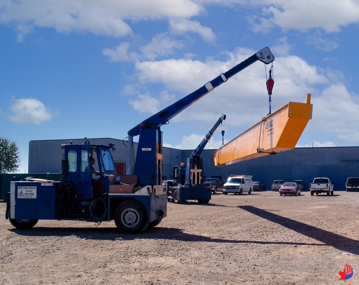 Kristian_Ltd's tweet photo. How does Kristian build a crane? One girder at a time. 🏗
Two #bullmoose lift the first of two @demagcranes girders during a 15 Ton top-running double girder #bridgecrane installation. https://t.co/vccqvgbpyh