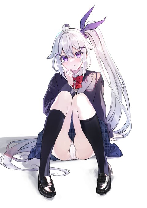 未来ちゃんブレザー落描き 