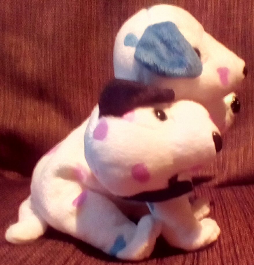 #cerberus #plush by #catschimericalcreations #plushmaker #plushrescue #recycledplush #upcycledplush #oddcore #weirdcore #kidcore #nostalgiacore #90skids #tybeaniebabies #frankenbeanies #frankenplush #alteredplush #modifiedplush #mixandmatchmonster #beaniebabies  #weirdplush