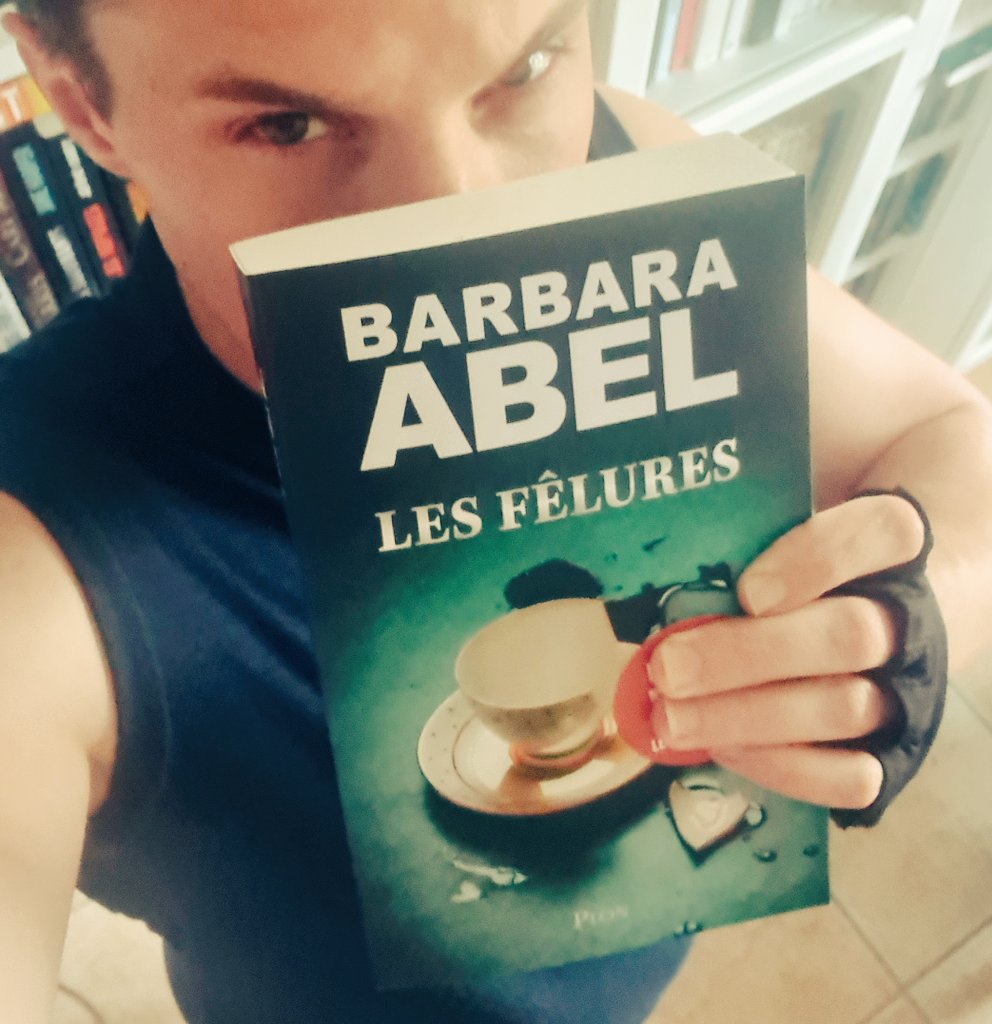 Killing79's tweet photo. A l'attaque du nouveau Barbara Abel !👊

"Les fêlures", paru le 31 mars 2022.

Merci aux @EditionsPlon pour cette prochaine lecture !

#barbaraabel https://t.co/4lHrCBPOQQ