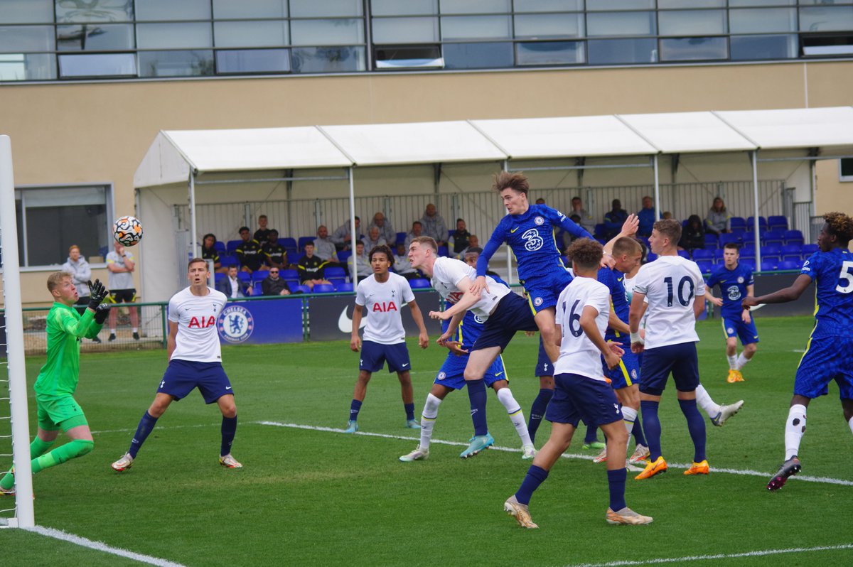 fleetphotos's tweet photo. @ChelseaFC U18 v @SpursOfficial 190422 3-2 - #goal 3-2 #castledine @chelseayouth @premierleague https://t.co/w5uy6kSbEj