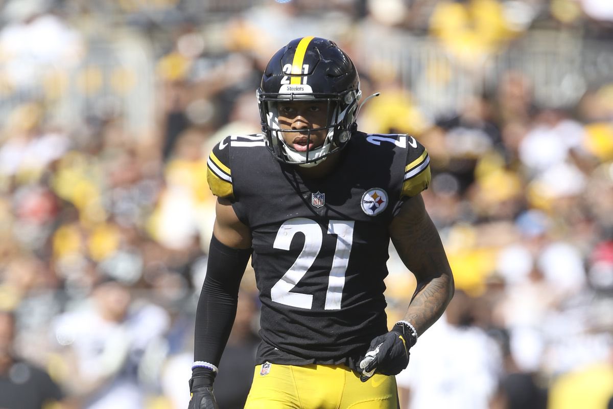 Happy Birthday to one of the best safeties of all-time. An absolute Steelers legend and also Troy Polamalu! 