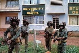 EmekaGift100's tweet image. We have tested Biafra for 3 years, during that period there was no history of Igbos killing themselves, rather we recorded one of the fastest growing economy in Africa. Apostle Suleman is talking as if the existence of Igbos started in Nigeria. Igbo have a wonderful history .