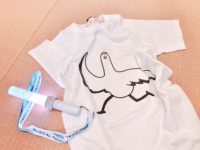 スパコミで初夏のTシャツ祭りしようかとふと思ったんだけど、鶴T🐥(新デザイン)と栗T🌰作るなら数は1:1がいいんだろうか。鶴T多めの方がいいかな? 