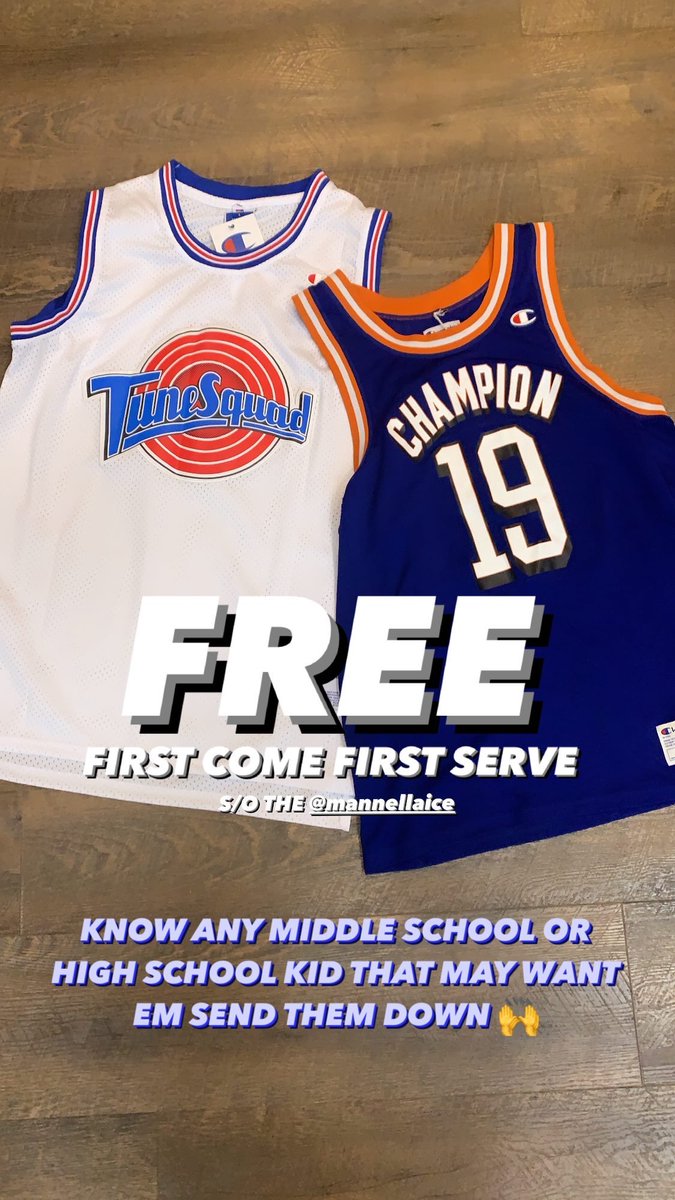Senselesspgh's tweet photo. FREE Jerseys 🙌 https://t.co/s8FWcMhlSb