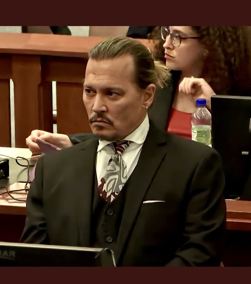 Amelia_79's tweet photo. #JohnnyDepp #JohnnyDeppStrong #JusticeForJohnnyDeppVirginia2022 I am with you Johnny good energy goodbyes for you today ๐โจ vamos que la justicia estรก contigo ๐ https://t.co/YhCYtvlMoW