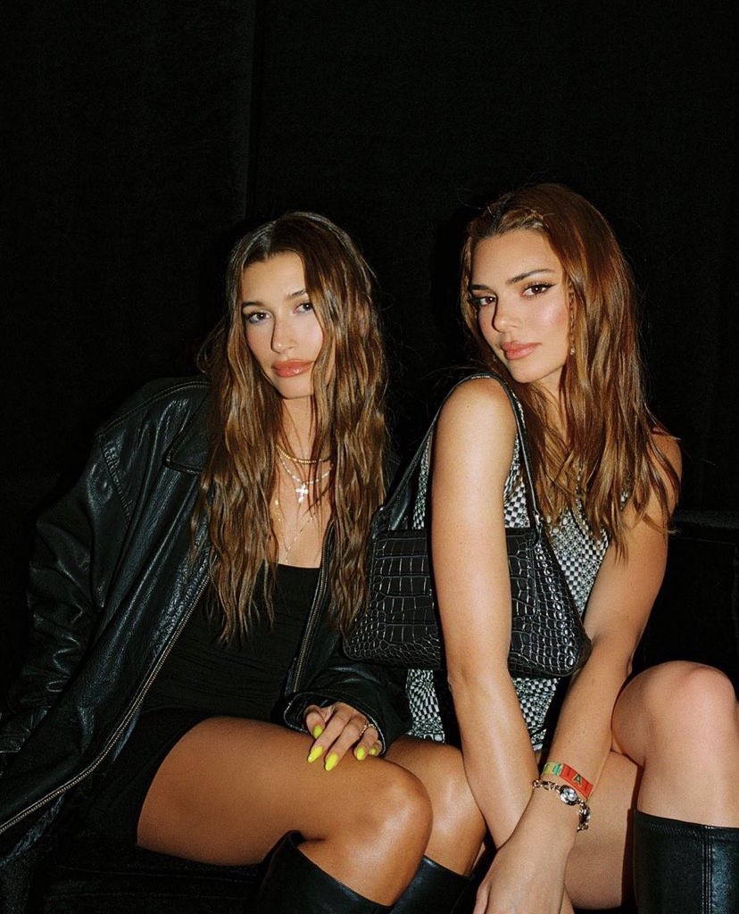 JAILEYSWRLD's tweet photo. HAILEY BIEBER AND KENDALL JENNER https://t.co/AdiZIpCmxd