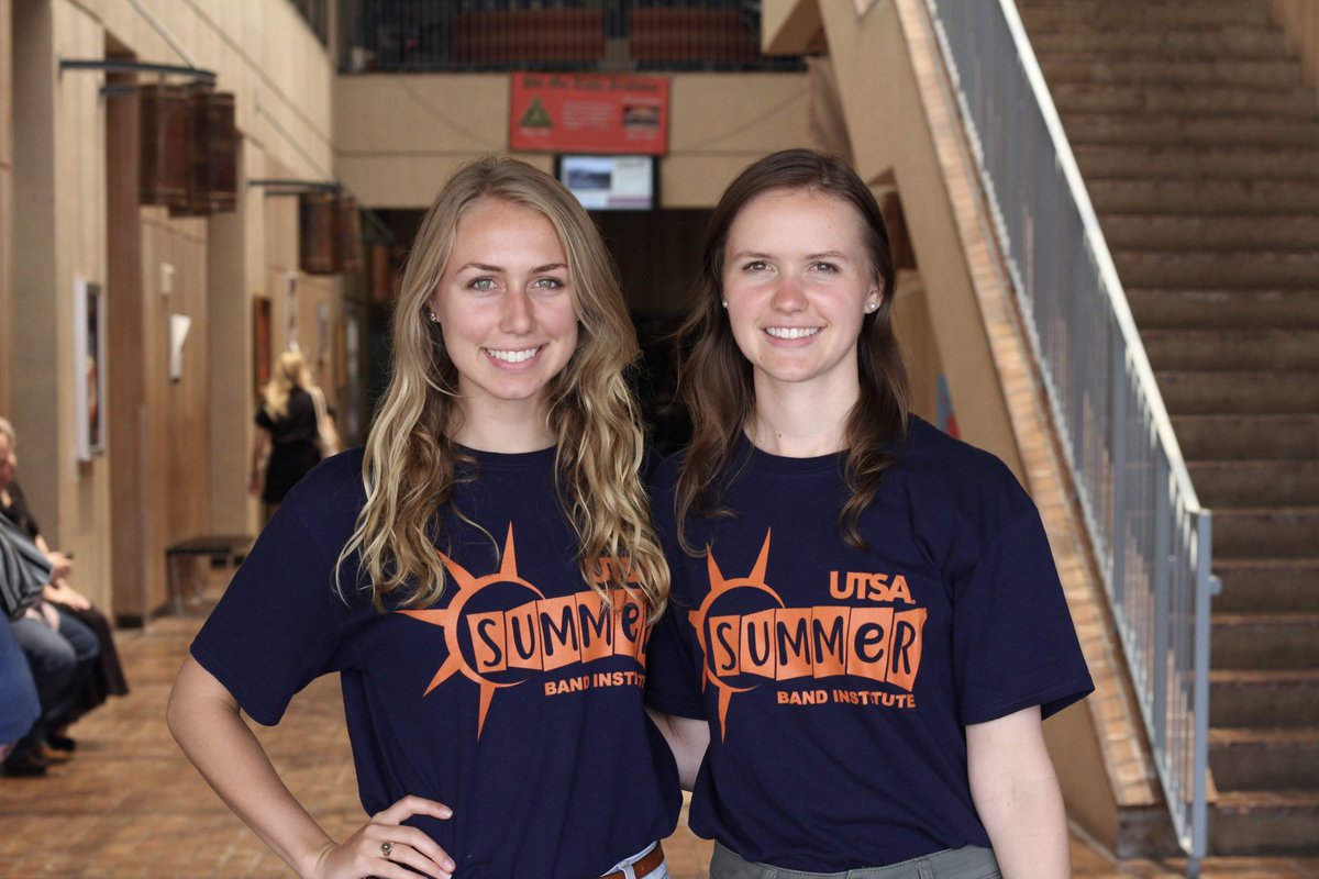 shelbygsmith's tweet photo. Happy #utsagivingday!! 

I’m supporting the areas that shaped my college experience: @UTSASOSA, @UTSAmusic, and @UTSAAthletics. 

What about you?? 

Whichever area of UTSA you are rowdy about, how about a dollar to say thanks. Donate here: https://t.co/hsQME7q3ha https://t.co/muaGup3CZs