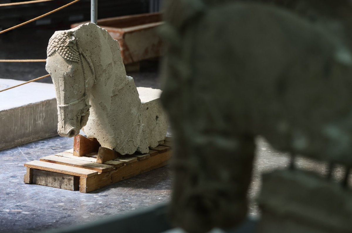 Sarah404BC's tweet photo. Horse, griffon busts from ancient #Phocaea to go on display in #Izmir
https://t.co/39nMLliFXH https://t.co/3K2EofcInn