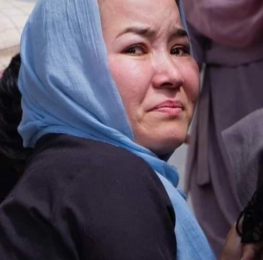 Mhalimfidai's tweet photo. "شوهرم را در دهمزنگ، دخترم را در کورس موعود و آخرین فرزندم را در انفجـار امروز از دست دادم"

"ما خپل میړه په دهمزنګ کې له لاسه ورکړ، زما لور په موعود کورس کې او زما وروستی ماشوم د نن ورځې په چاودنه کې." https://t.co/wJW9xYGhQX
