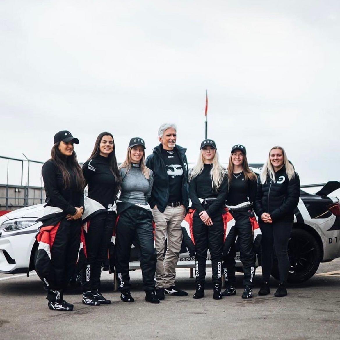 Not every day you get to meet an F1 World Champion! 🤩 @96f1champ 

Nice surprise for the @formulawomanracing SuperStars ⭐️