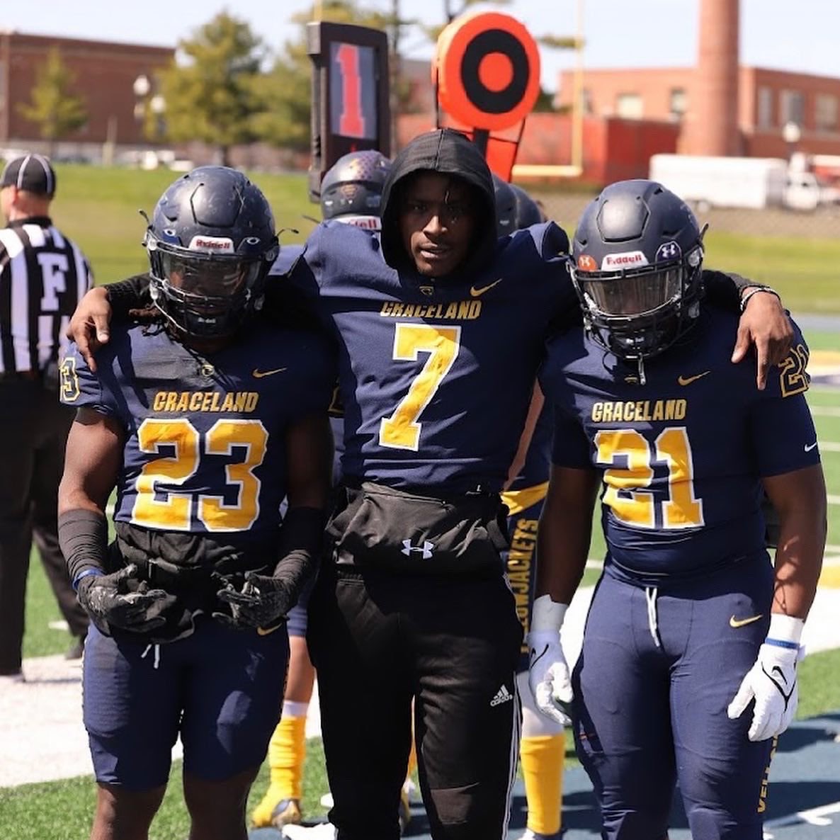 Denali Smith tweet media