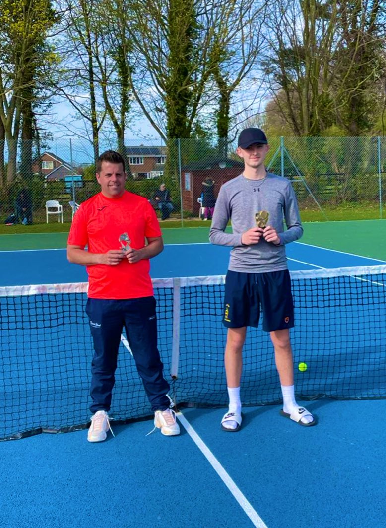 ReptonTennis's tweet photo. It’s been a successful Easter for Caspar Grylls who won two events over the holiday. Firstly the North Open mens event, followed by the U18s competition at Harrogate. Well done Caspar! 💪🏆🥇@ReptonNewHouse https://t.co/NPVWPeWKkh