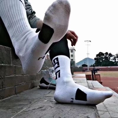 深喉s，不10 tweet media