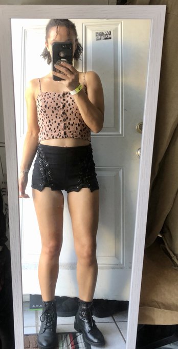 🖤 https://t.co/vJVFuvhtHc