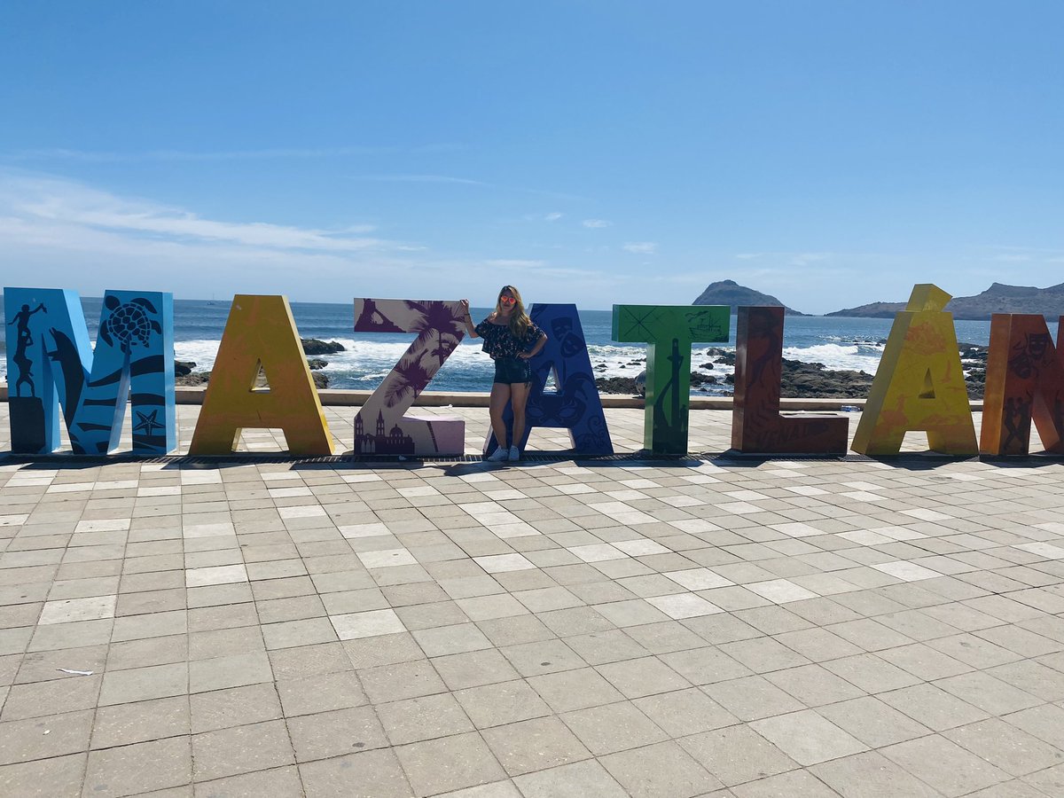 bruxya31's tweet photo. 🥳🏝😍🎶🎉🎉#Mazatlan #mar #arena #sol https://t.co/0vEacqvDDN