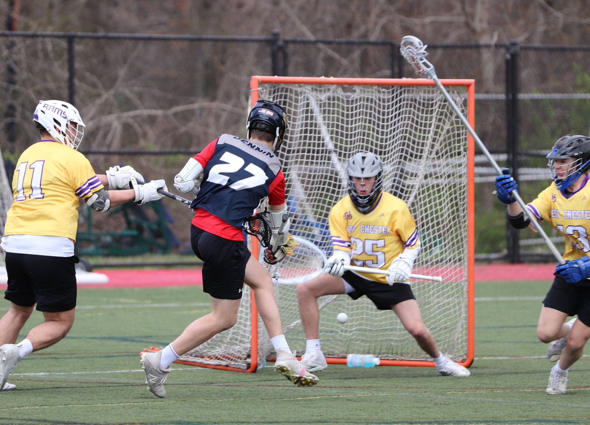CoachLow21's tweet photo. Still at it: Shane Dennin ‘21.
His Georgetown University club team cops the Beltway Bash trophy.
Shane is an International Affairs major, concentrating in Security Studies.
#27
@ISLSPORTS 
@CoachFrancis31 https://t.co/xAM2NvkKZW