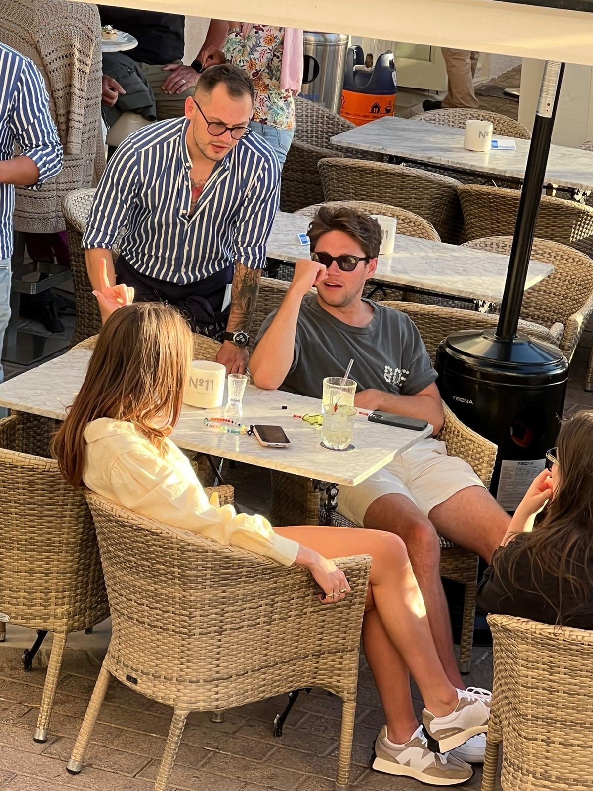 Niall Horan And Amelia Woolley Engaged 45 - 1fom034