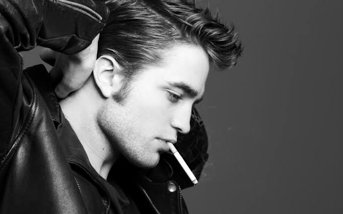 comfortrobt's tweet image. these pictures of robert pattinson are very...