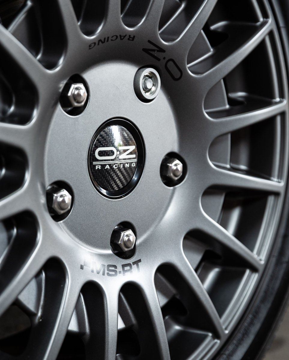 MSRTRoadtech's tweet photo. You want sporty? We'll give you sporty.
The #FordTransitCustomMSRT comes standard with 18" OZ Racing Wheelsπ https://t.co/JYpkwjEKka