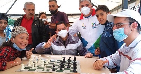 Nuestro alcalde <a href="/jesusaraque21/">Jesús Araque.</a> presente en el Operativo Social Merida ciudad de Retos en la parroquia Mariano Picón Salas. En la avenida Las Américas

#meridaciudadderetos