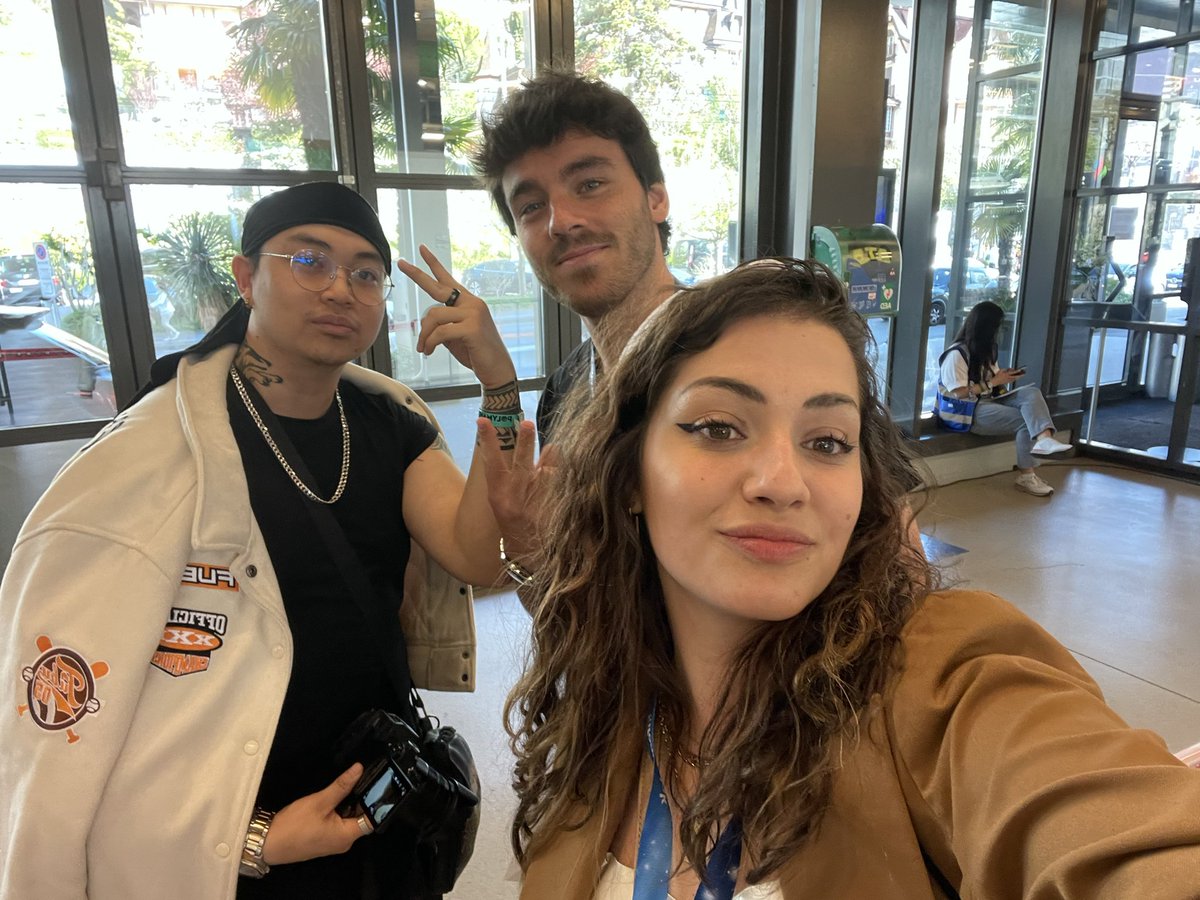 Kelly_jessicaaa's tweet photo. Des gens bien sympathique, des gens bien beaux, des gens bien vibes polymanga ✨ #polymanga @Polymanga https://t.co/vDtiZKsZaW