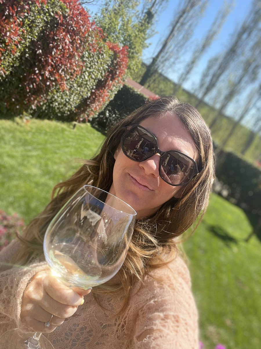Su qualsiasi cosa oggi ci bevo su… 🥂

#onlygoodvibes #Familylove #pisa