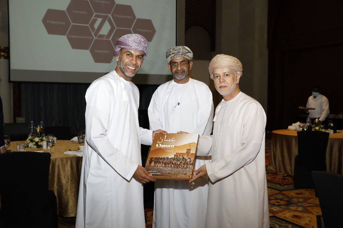 مؤسسة الزبير توقع اتفاقيتان ضمن مشروع الزبير للتحول الرقمي
 
ZUBAIR CORPORATION SIGNS TWO AGREEMENTS TO LAUNCH
THE DIGITAL TRANSFORMATION PROJECT