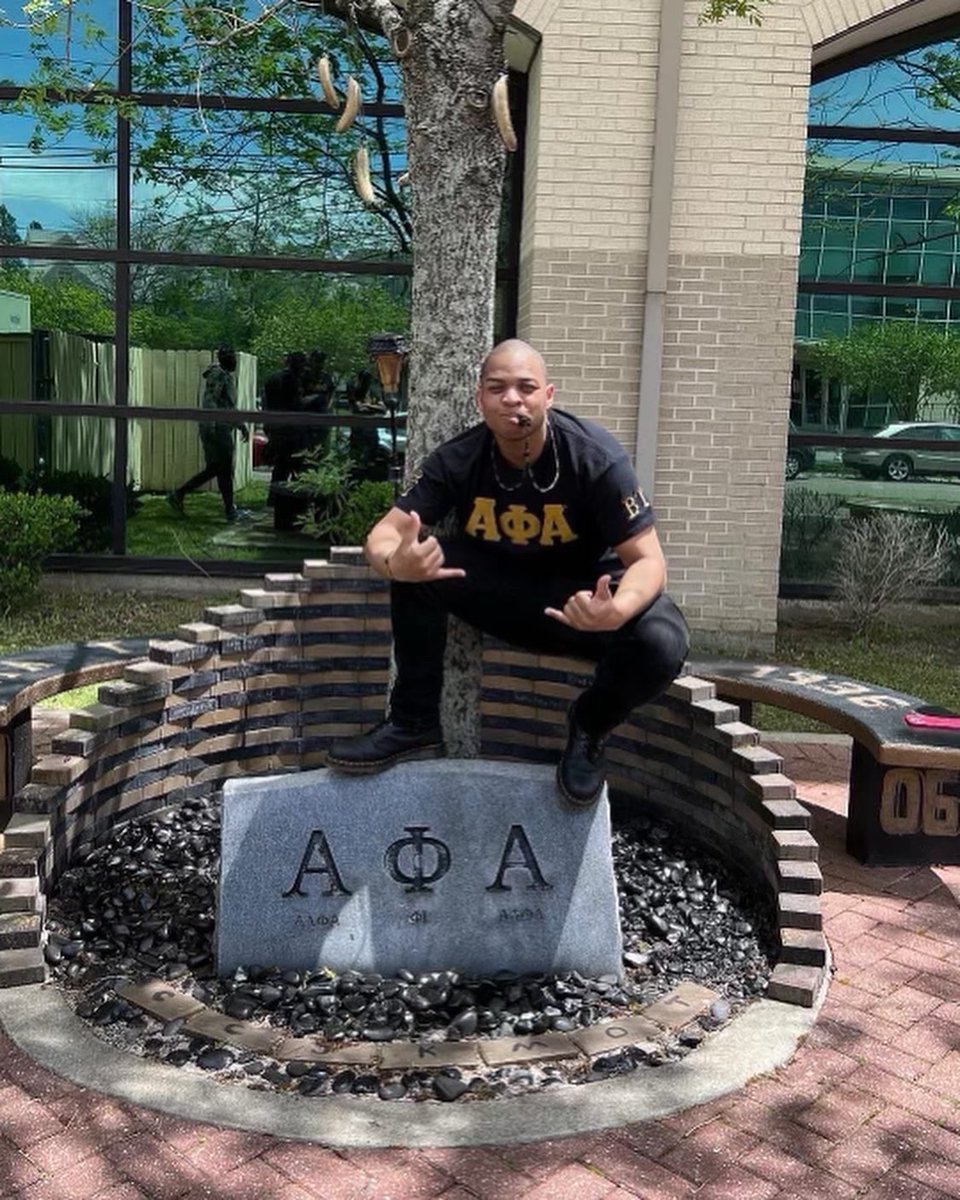 MobilizationXU's tweet photo. Congratulations to all of the Spring 2022 initiates of Zeta Phi Beta Sorority, Inc. and Alpha Phi Alpha Fraternity, Inc.

And a special congratulations to M.A.X 2.0’s very own: 
Kristin Reid
Cyrus Riddle
Zion Rouege
Gerald Jones https://t.co/sezoCRCVZH