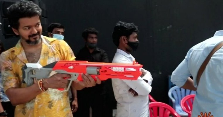 KVFC_Official's tweet photo. Thalaivan 😂 @Actorvijay ! #Beast https://t.co/EjLxfFd9I3