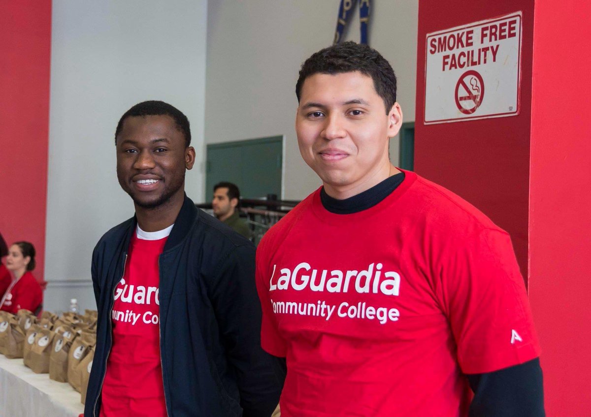 #ScholarshipOpportunity for #LAGCC students! 🤩

The LaGuardia Foundation Named Scholarship is accepting applications for Fall ‘22 and Spring ‘23 now! Review the eligibility and apply via wp.laguardia.edu/scholarship