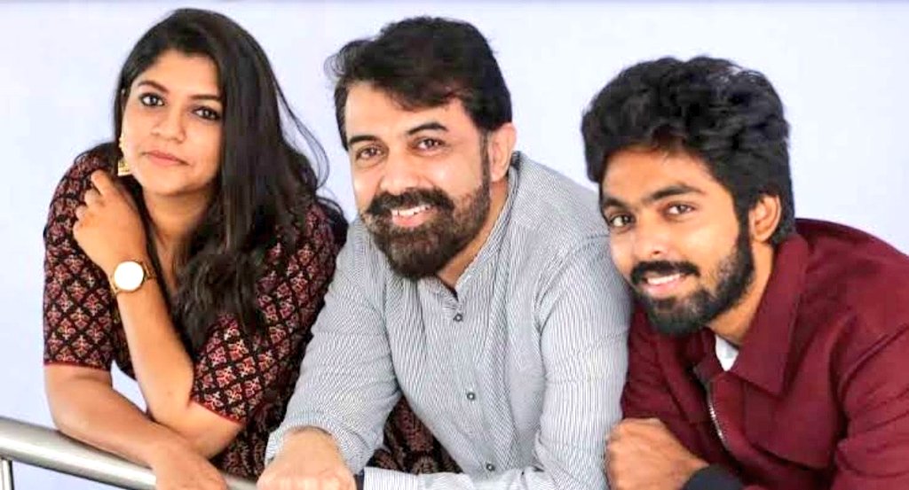 kayaldevaraj's tweet photo. April 20th
Excellent Cinematographer and Writer and Director @DirRajivMenon Birthday
#MinsaraKanavu #ServamThaalaMayam
@arrahman @PDdancing @itsKajolD @thearvindswami @gvprakash @Aparnabala2
#HappyBirthdayRajivMenon
#HBDRajivMenon #RajivMenon #StayHomeStaySafe #MaskIndia https://t.co/UVmkiGjuPq