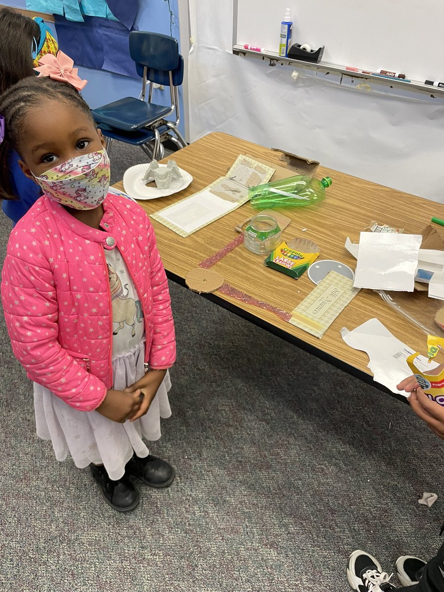 Montessori used the makers space materials to make different shapes. What shapes do you see? <a href="/APS_STEM/">APS STEM</a> @APSscience <a href="/kwbmontessori/">A. Settles</a> #kwbpride