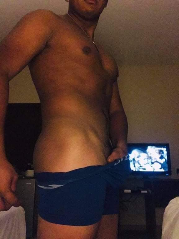 hothotpty's tweet photo. Chacal de pedregal buen cuerpo😈🔥 #Rtw para más contenidos hot🔥🙈 https://t.co/9WpHUgs146