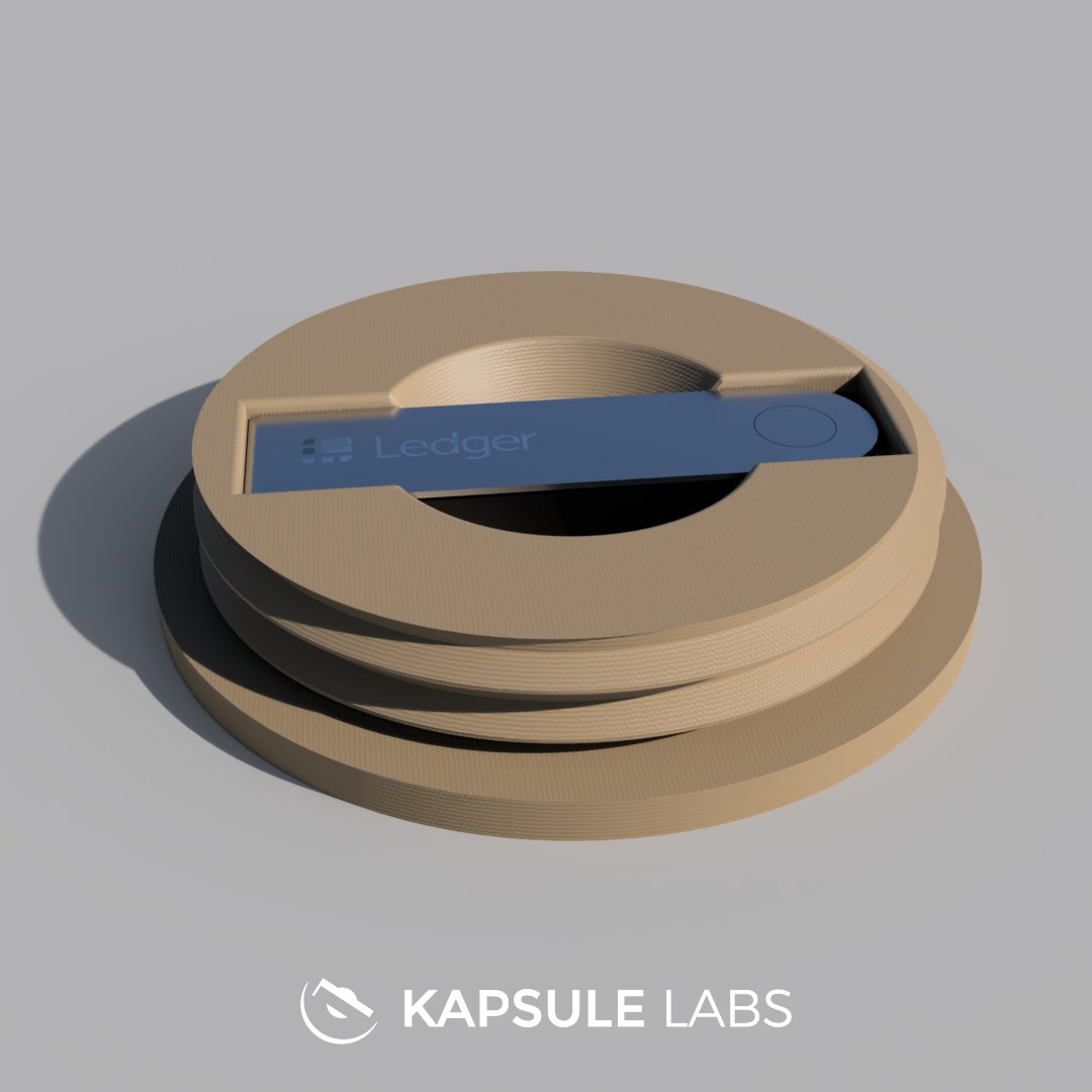 kapsule_labs's tweet photo. Finally an aesthetic and functional solution to conceal your crypto wallet at home 💡

Kapsule Labs offers today 3D printed products, developed and made in France 🇨🇵 Our vocation: to offer you always more designs and innovative solutions to secure your hardware wallet 🔐 https://t.co/mzITlkVTvi