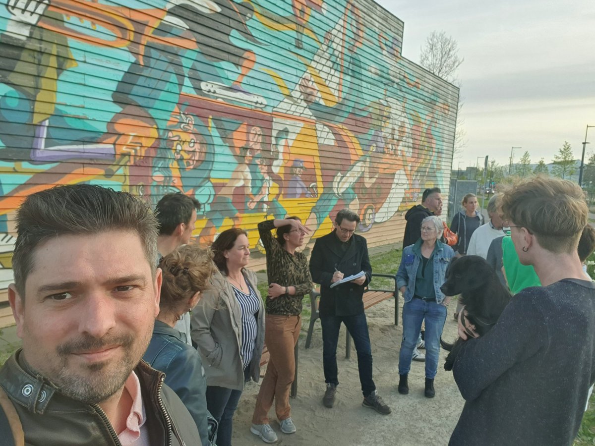 Fijn dat de <a href="/GemeenteUtrecht/">Gemeente Utrecht</a> nu wel heeft geluisterd naar de veiligheidsklachten rond de kruising v zijstweg/croeselaan. Hopelijk gaat men er iets mee doen. Zojuist de schouw gehad.