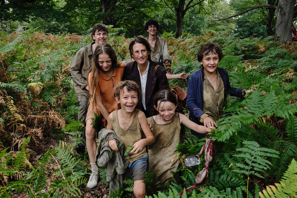 A film for the whole family! Join us on May 15 12:15PM at Bethesda Row Cinema for VALIANT HEARTS, a true story of exceptional bravery &amp; determination by a group of Jewish children who hide amongst Louvre artworks, in 1942. Tickets and info: jxjdc.org/events/valiant… 
<a href="/E_DCJCC/">Edlavitch DCJCC</a>