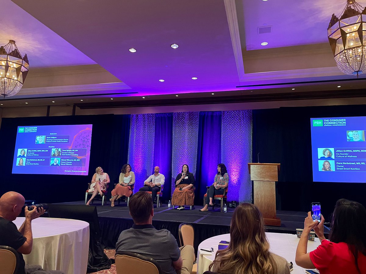 Fruits_Veggies's tweet photo. This session, we’re learning from PBH’s Have A Plant® Ambassadors about best practices for culturally inclusive consumer comms sparking ⬆️ engagement, affinity & #fruit + #veggie intake 🫐🥬 #haveaplant #ConsumerConnection2022
#sponsored by @SipSmarter https://t.co/MvsUc3YFwK