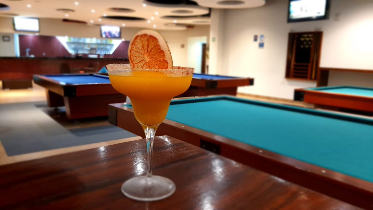 Disfruta de tus bebidas favoritas en Lobby Bar de #AzulixtapaGrand🍹#IxtapaZihuatanejo 🌞