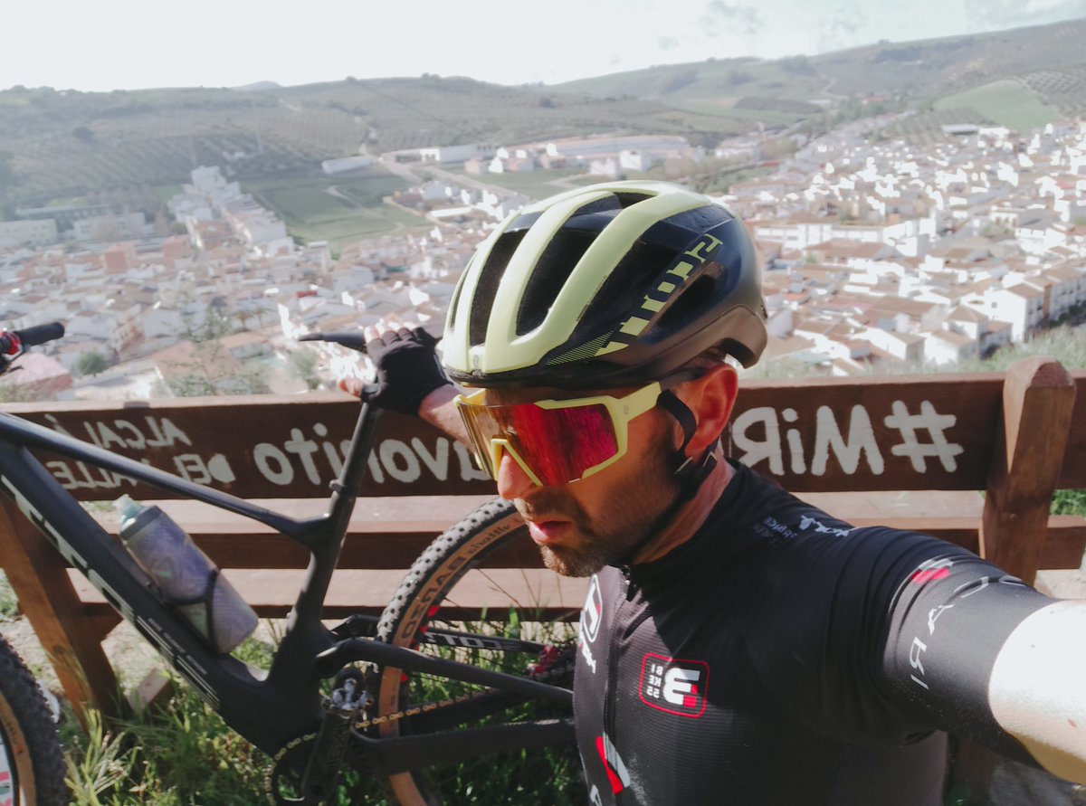 Alcalá del valle,,pueblo con encanto...