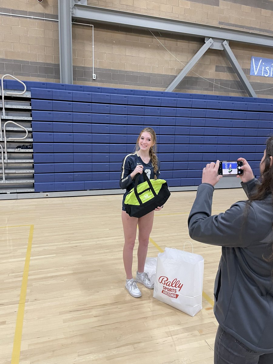 Congratulations to Kierra Fox ‘24 on being named Bally Sports Athlete of the Month! She’s an amazing example of a true Student-Athlete and leader in the community! #ballysports #athleteofthemonth #superstar @RanchoSolanoAZ @azc_obert @AZPreps365