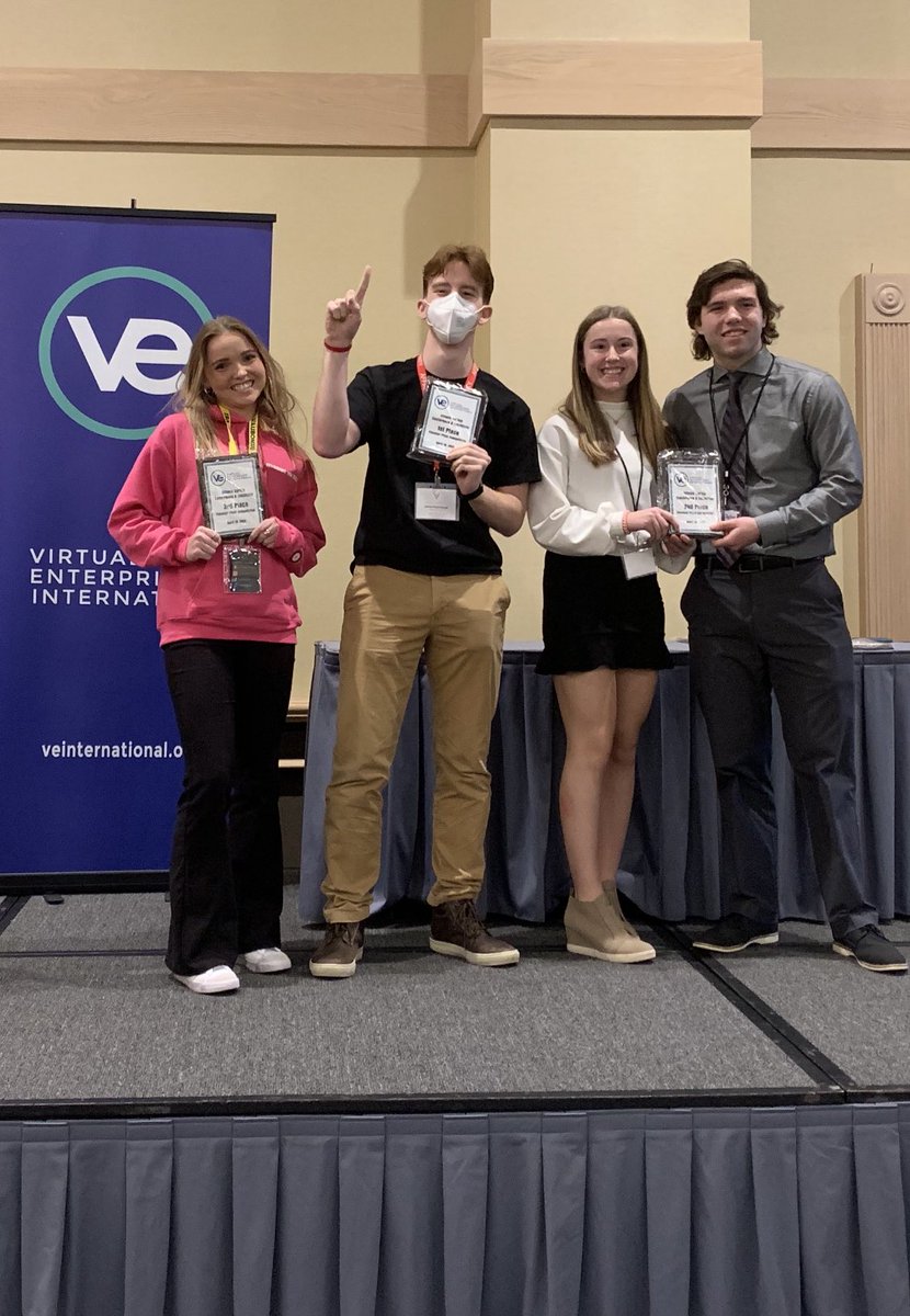 Mrs. Jauch tweet media