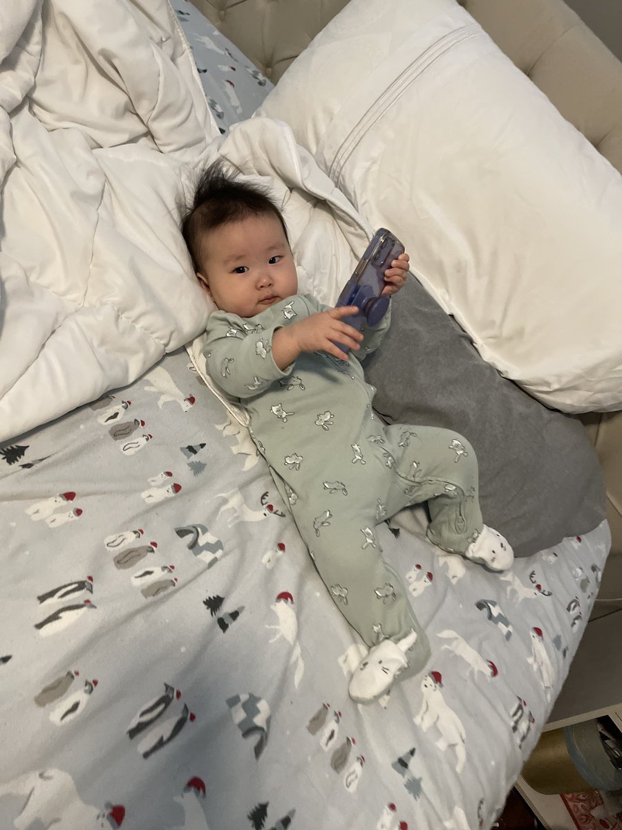 havistar's tweet photo. Don’t talk to me, I’m busy #busybaby https://t.co/2V19rIZYft