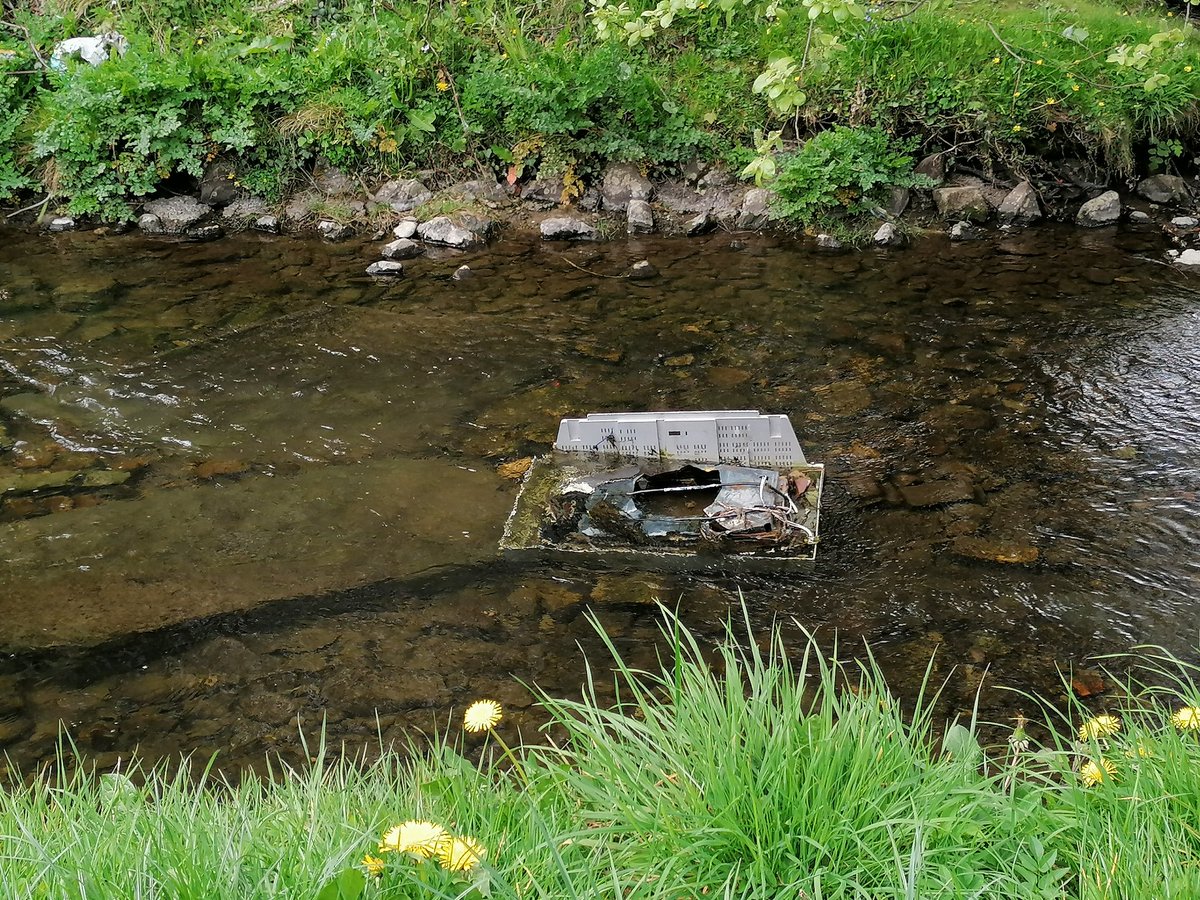 Hi <a href="/CaerphillyCBC/">CaerphillyCBC</a>, <a href="/NatResWales/">Cyfoeth Naturiol Cymru | Natural Resources Wales</a>, not sure who's responsibility this is, but could these trolleys and TV be fished out of Nant yr Aber at Asda Caerphilly, please? Diolch