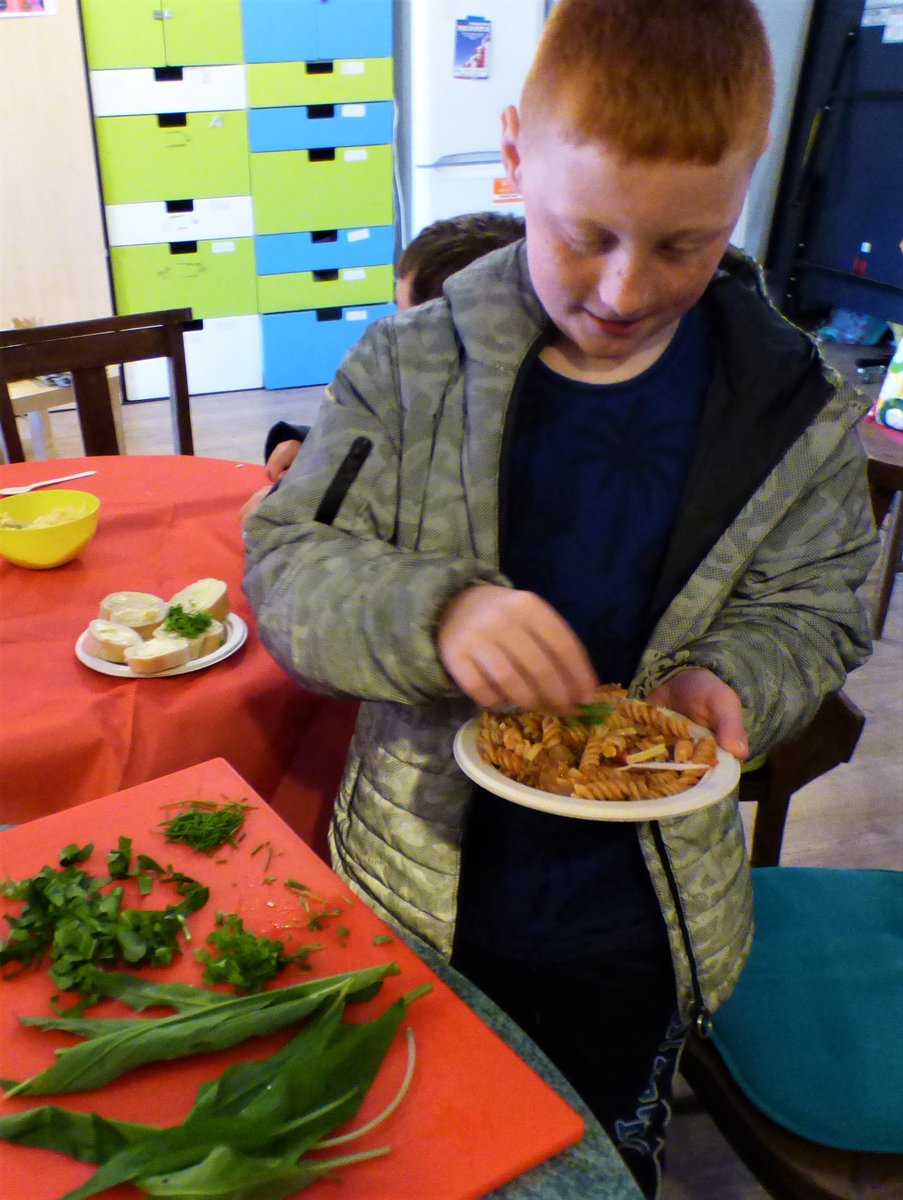 NCP_CIC's tweet photo. Great start to our Best Spring Ever in Byker, 30+ kids planting, tasting and cooking with herbs #BestSpringEver @NEStreetgames @NewcastleCC https://t.co/30bI1z3Ci9