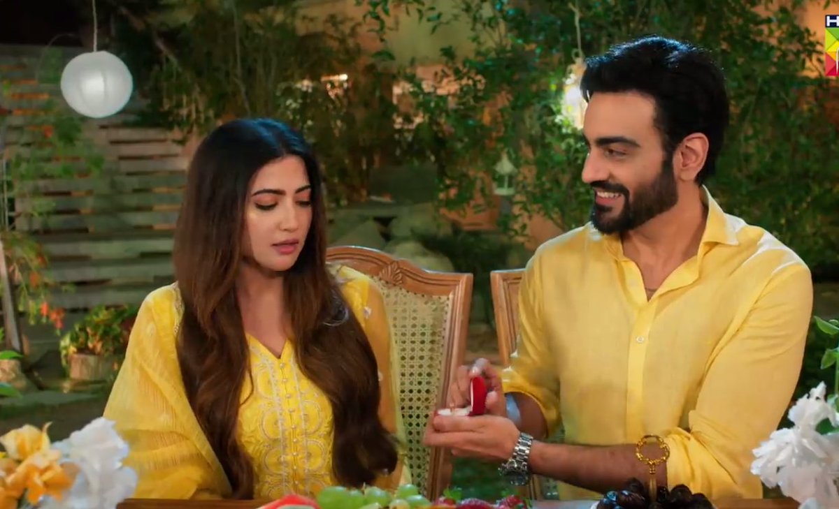 irfan_skg's tweet image. #paristan Ost &amp;gt;&amp;gt;&amp;gt;&amp;gt; ❤❤

Loving ur acting once again #Aylan ❤

@ArslanNaseerCBA @aymensaleem 
Waiting for this scene 🥳