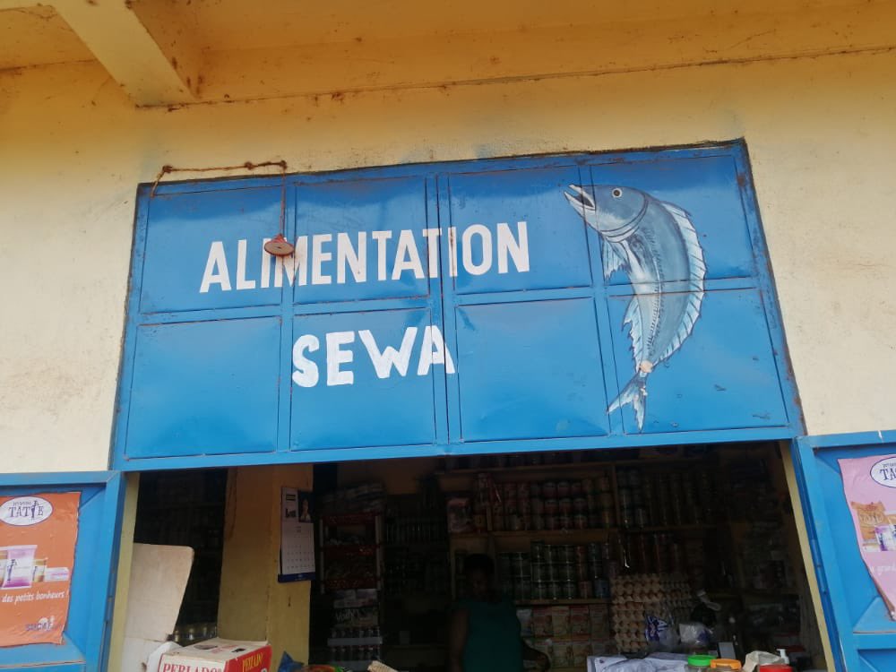 carl_ltd's tweet photo. Dear #RwOT in #CAR we would I like to inform you that we are conducting a market testing for #VITABREAD in #Bangui ,if you are around SICA 3 &amp;pass bye to Alimentation #SEWA to get one  for your comrades in Central Africa,your feedback will be appreciated,can’t wait to export it. https://t.co/hG9MrfiaKp