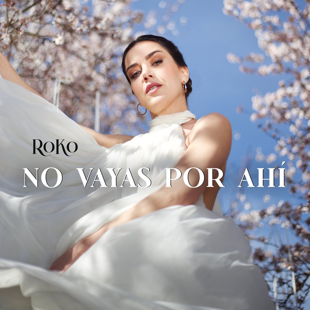 Aquí tenéis la portada de ‘NO VAYAS POR AHÍ’ mi próxima canción. Después de muchos años prometiendo volver… aquí estoy de nuevo. Con muchas ganas y consciencia de lo que quiero contaros. 
#tupidealuniversoyseteconcederá 
#novayasporahí 
#volveralorigen