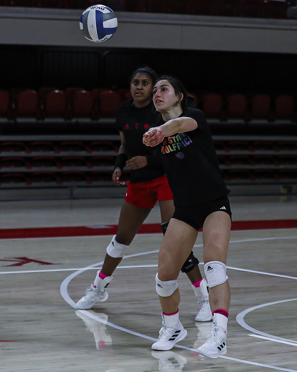PackVball's tweet photo. Final spring practice 😢 https://t.co/NEJK9VGSzA