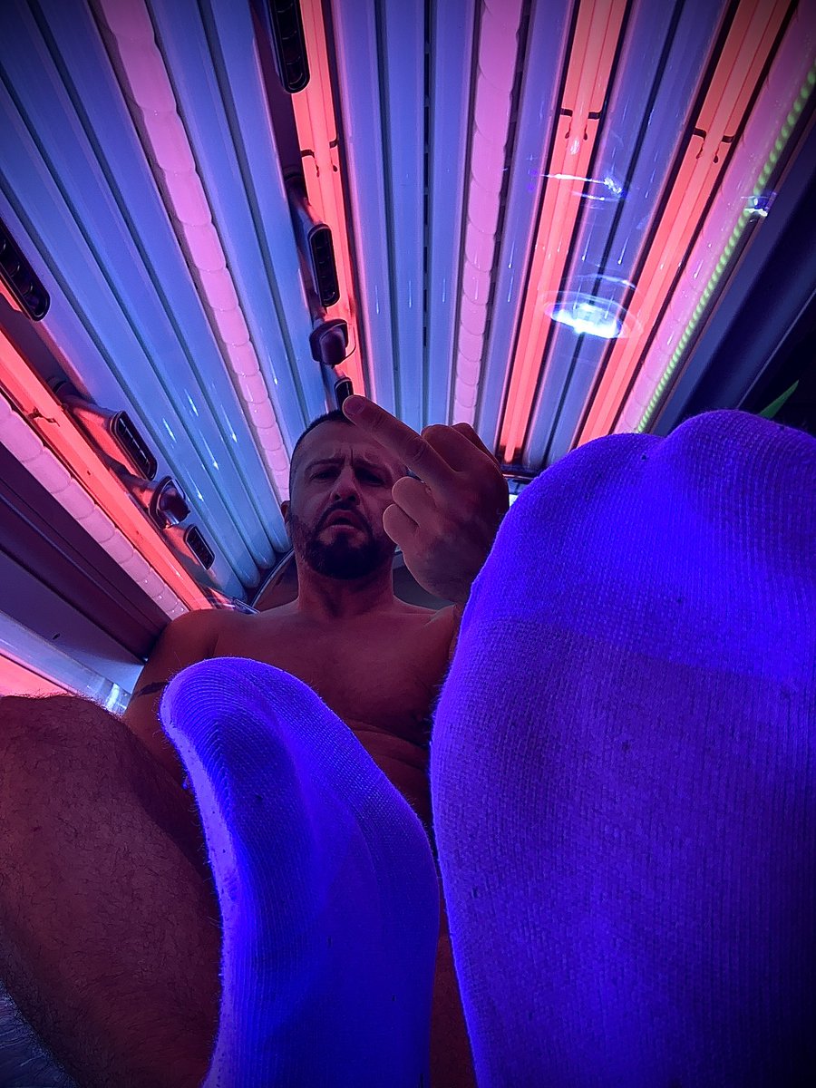 MasterBranko's tweet photo. Ready for Berlin #berlin #masterbranko #gaymaster #feetmaster #gay #laboratory #labberlin #findom #malefeet #cashmaster https://t.co/IQLGpvzQvB